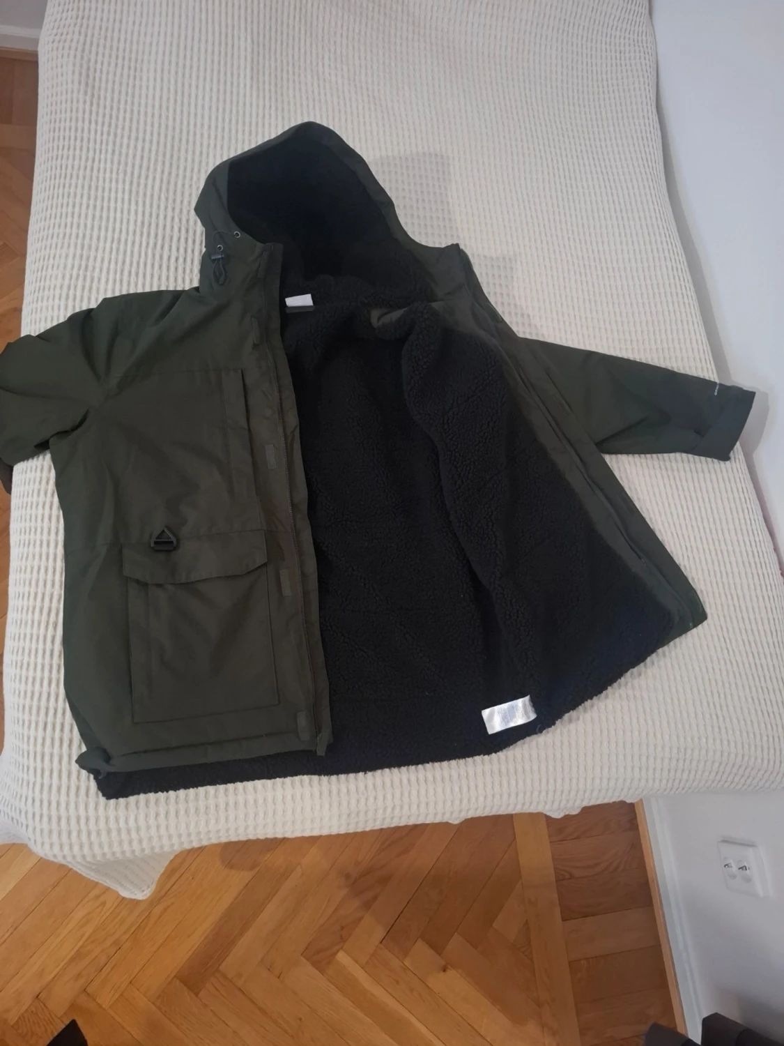 Mörkgrön parkajacka från Columbia - 2