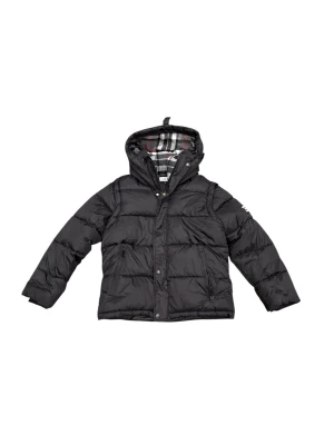 Burberry jacka - Burberry jacka size M, kan även bli till väst & ta av luva