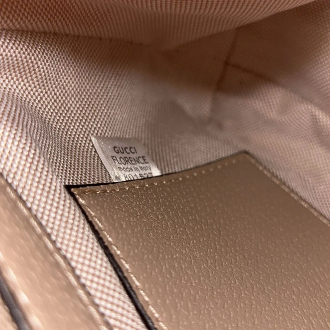 Gucci beige axelväska med GG-mönster - 1