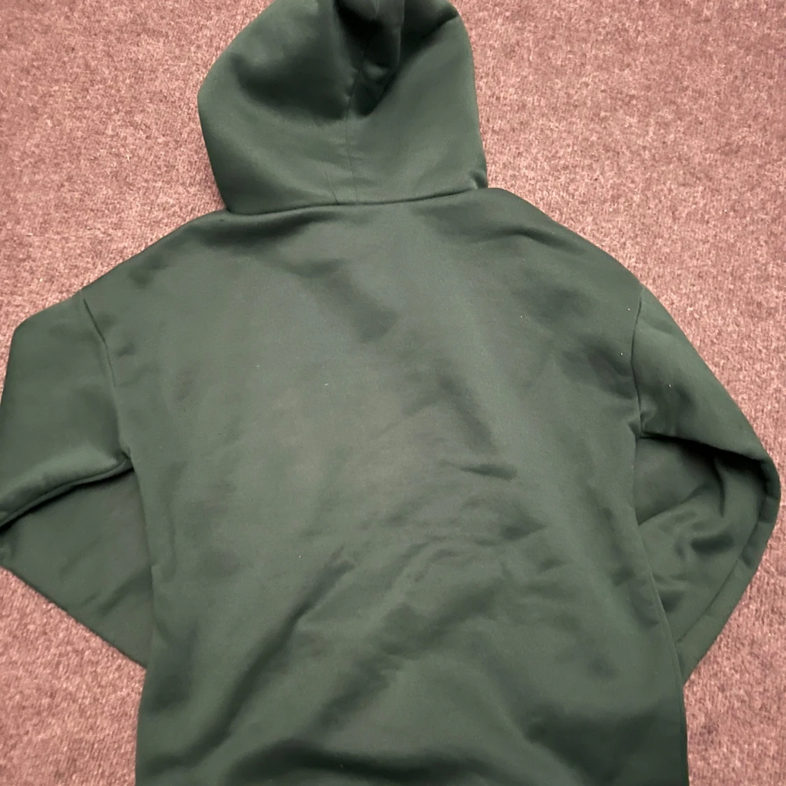 Mörkgrön hoodie med tryck - 1