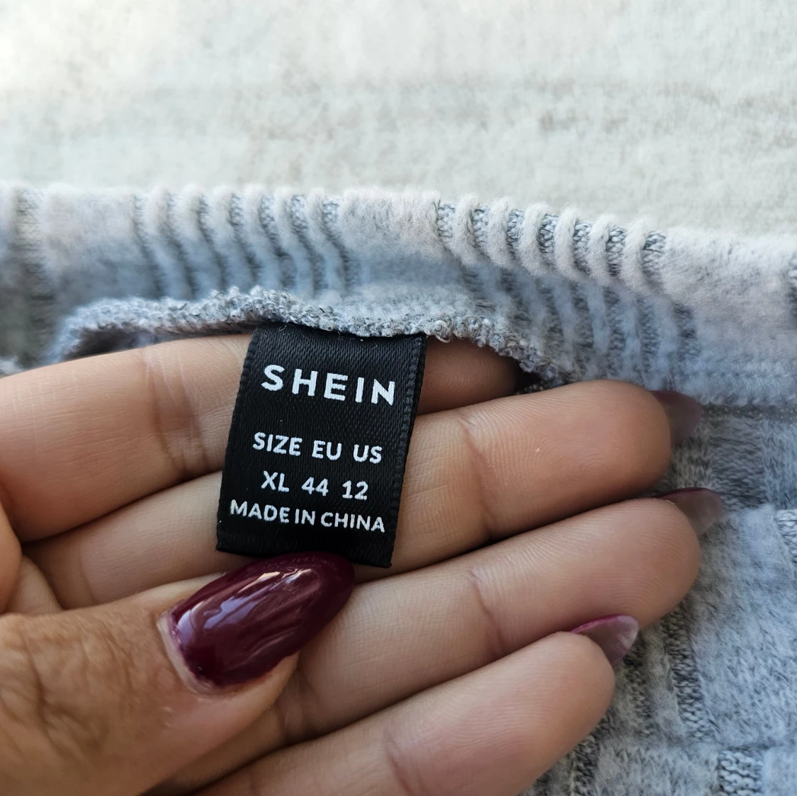 Grå ribbad stickad tröja från SHEIN - 2