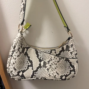 Väska från Don Donna - Supersnygg väska i bra skick