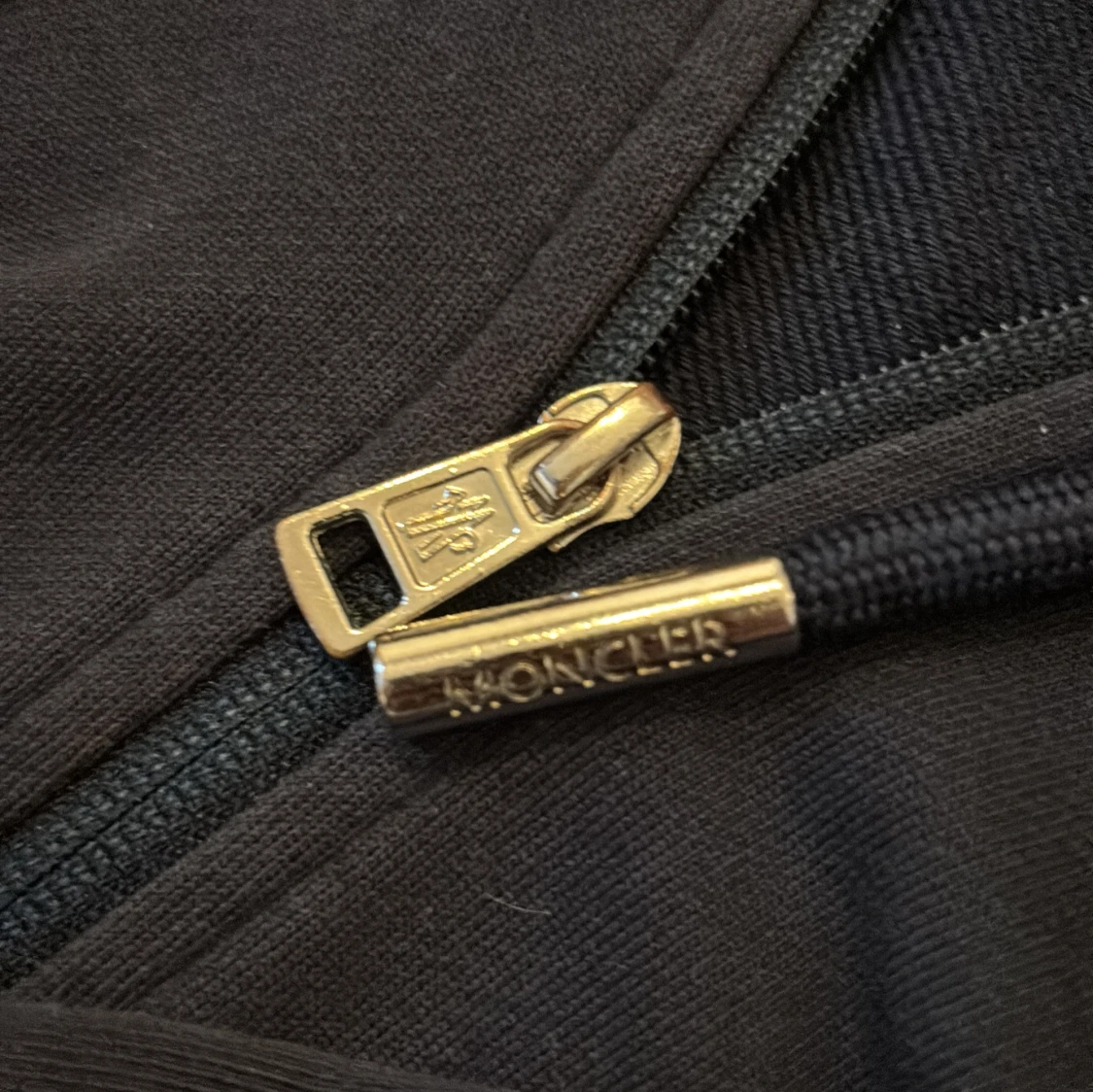 Mörkblå Moncler zip hoodie  - 2