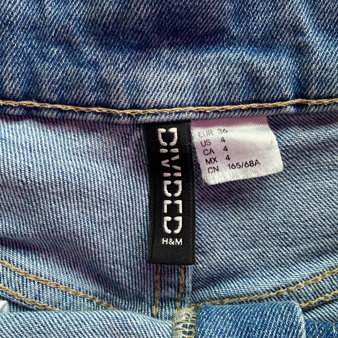 Highwaist Jeansshorts från HM - 2