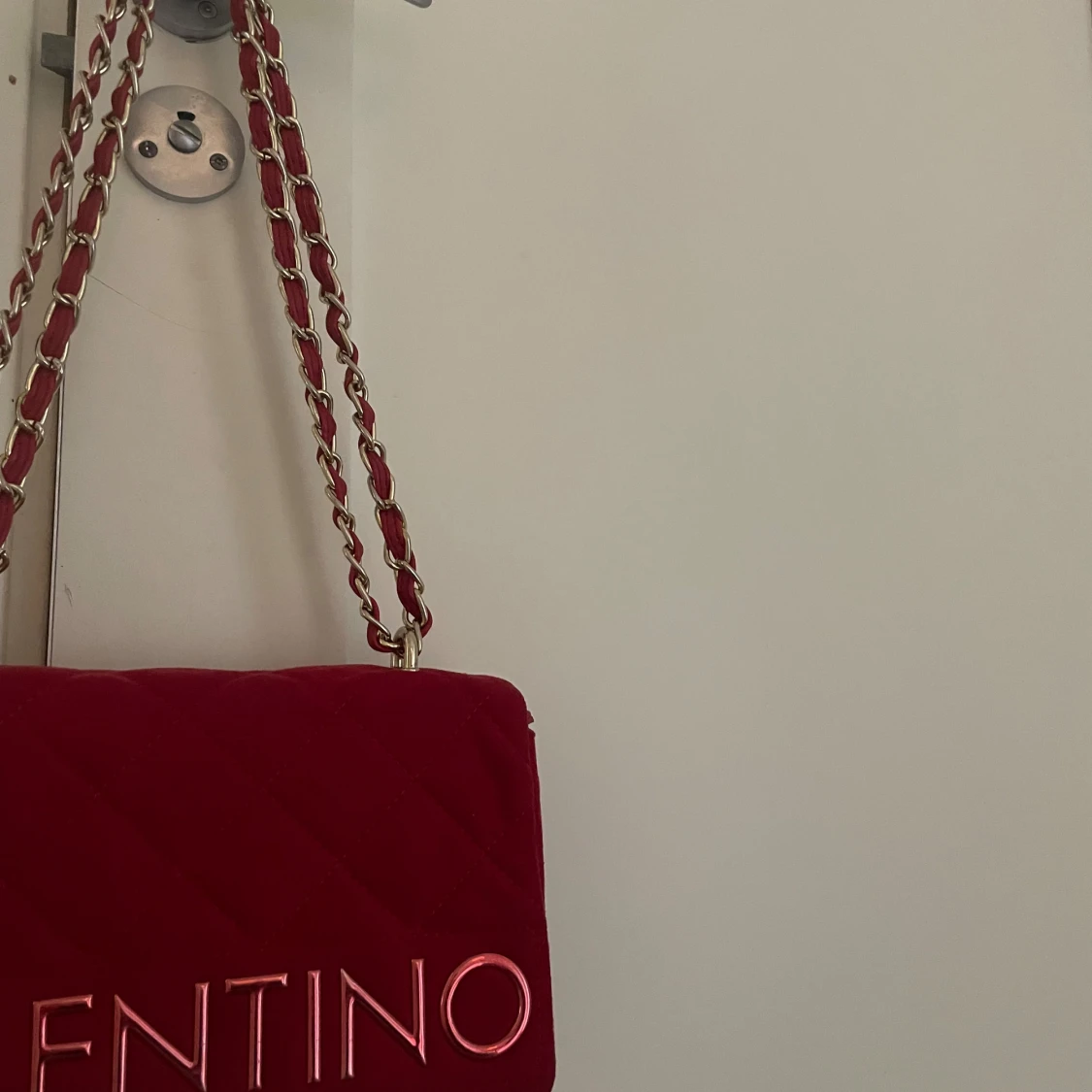 Röd quiltad axelväska från Valentino - 2