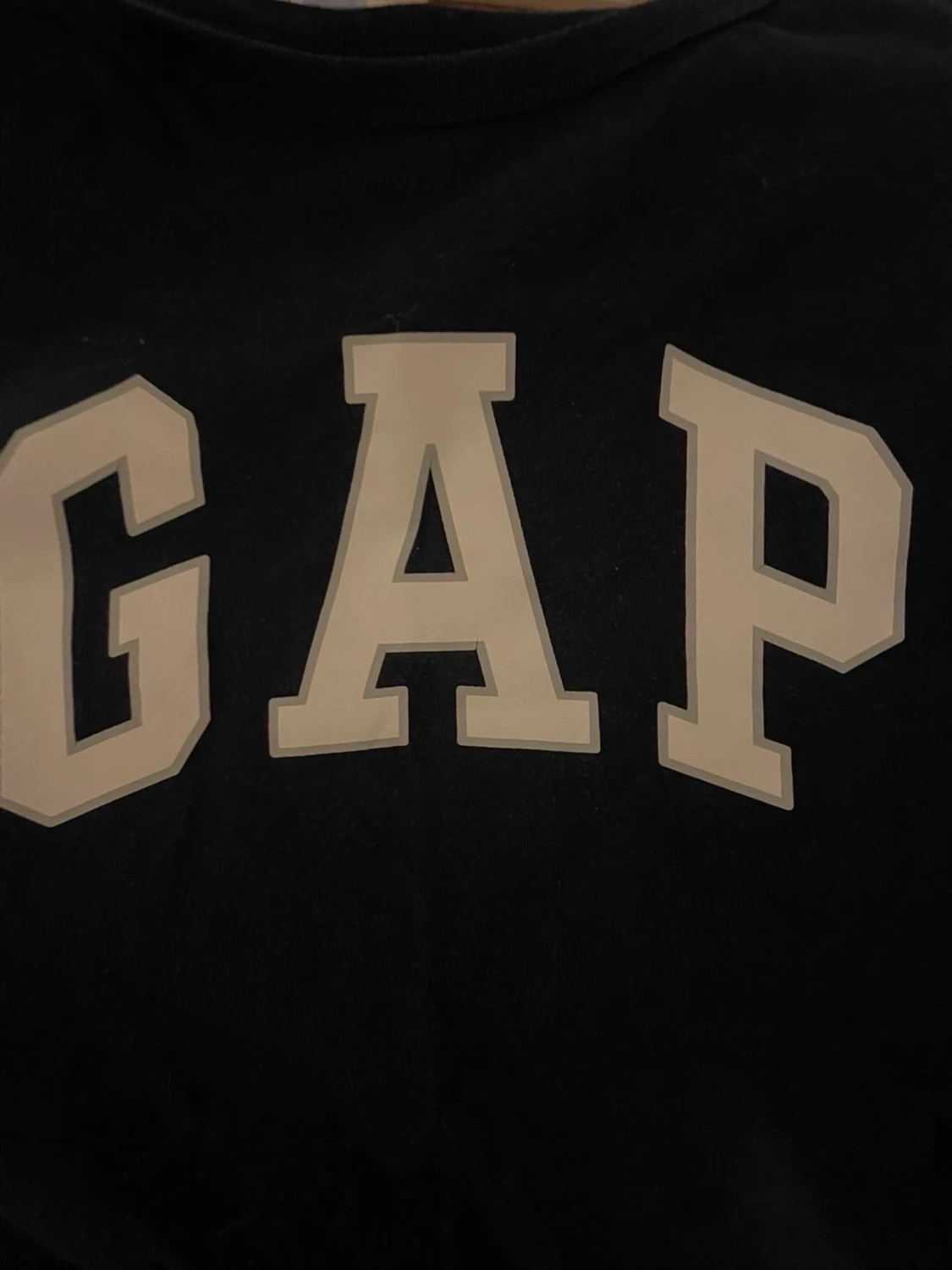 Mörkblå GAP t-shirt med tryck - 1