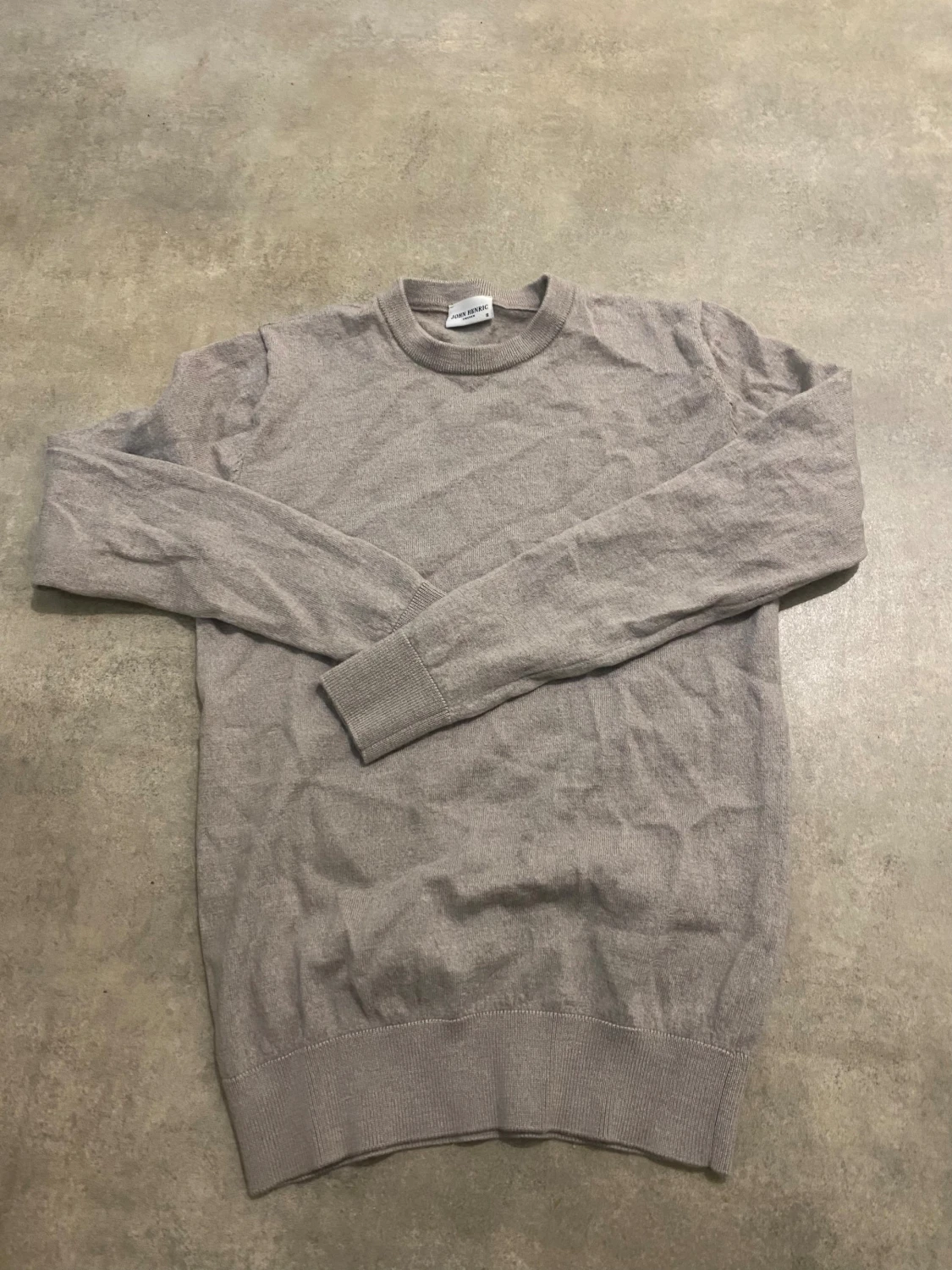 Beige stickad tröja John Henric S