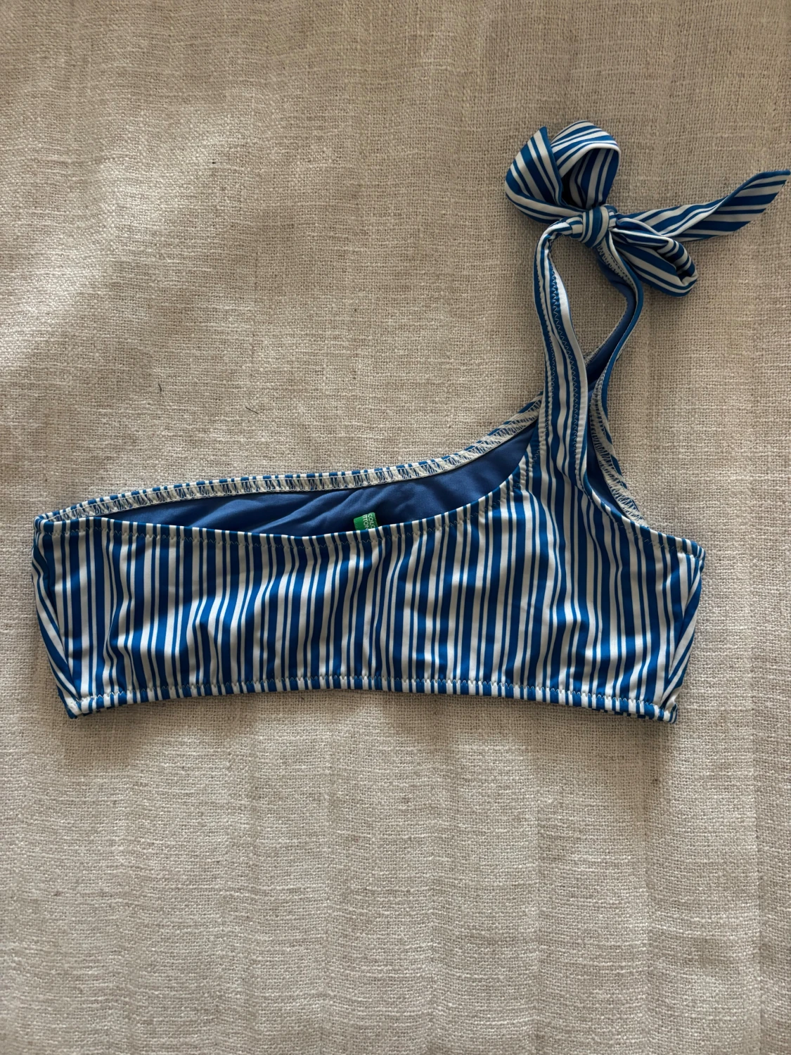 Randig bikiniöverdel från Benetton - 1