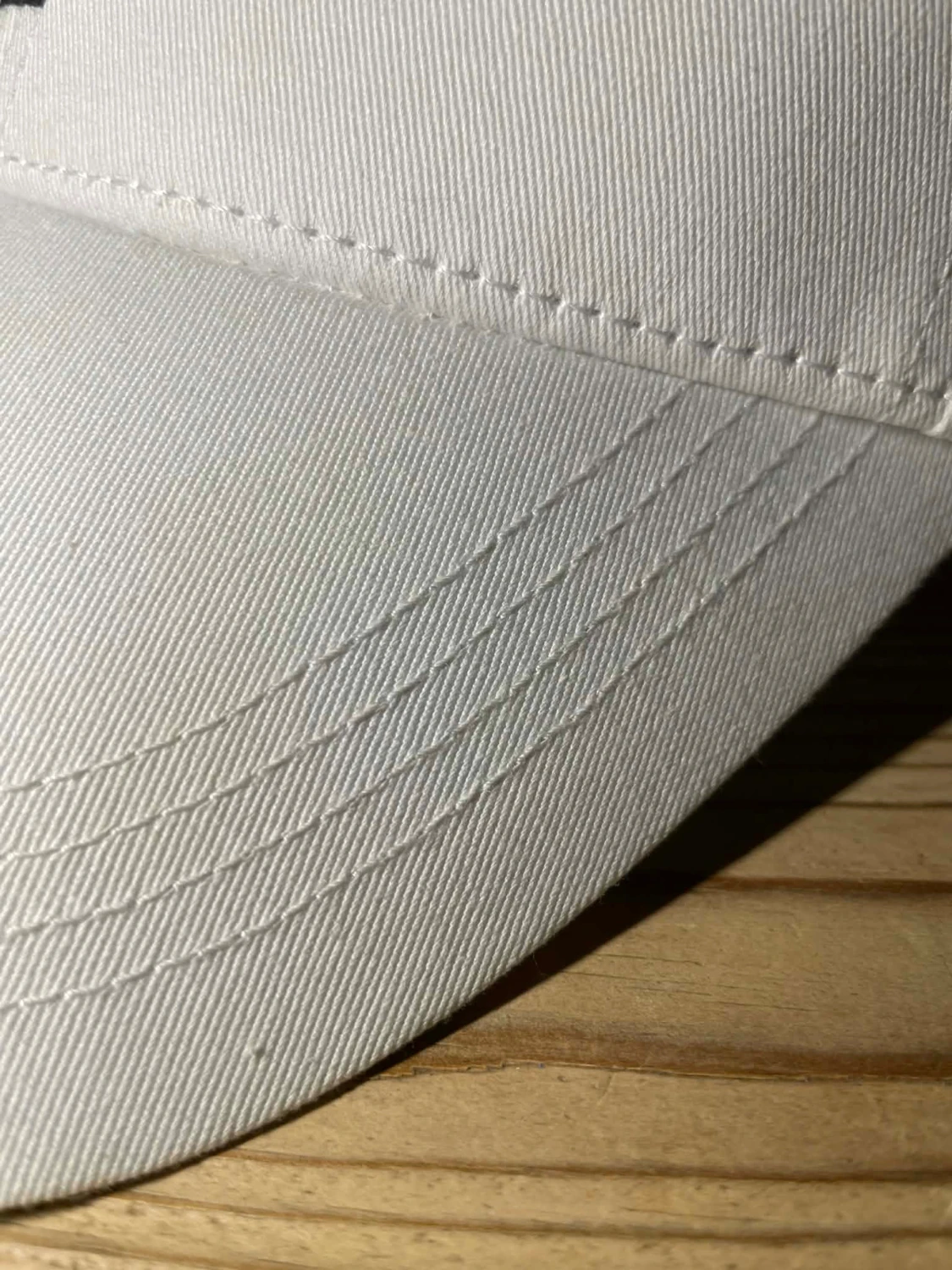 Vit keps från Tommy Hilfiger - 3