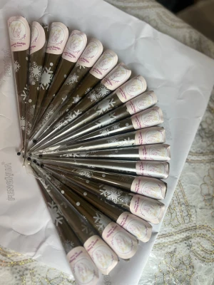 Organicmehedi Naturligt hembakat  - Organicmehedi henna coner 