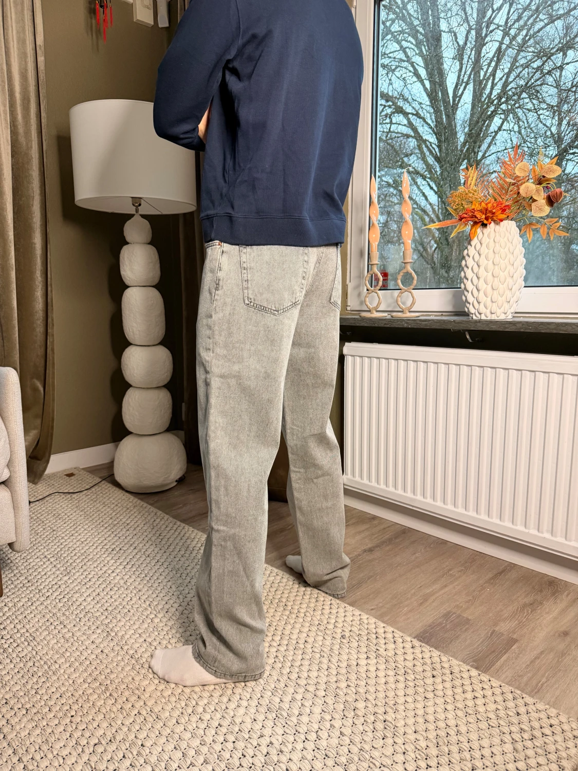 Gråa raka jeans från Woodbird  - 2