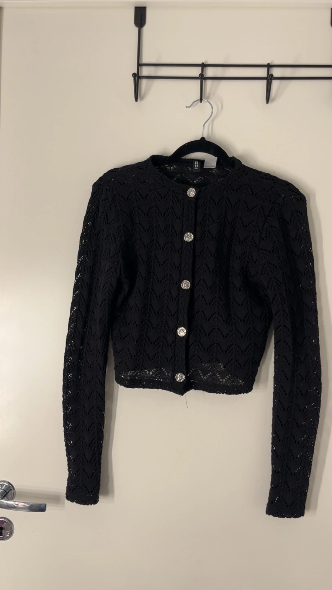 Svart croppad blus från H&M - 1