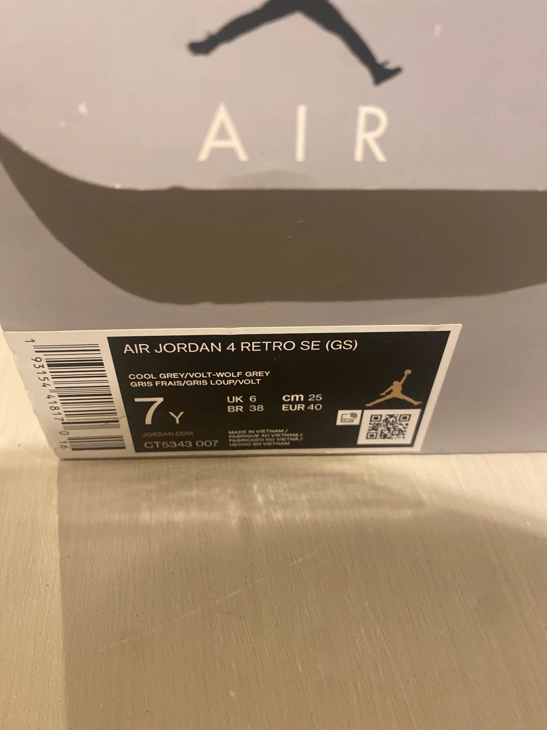 Nike Air Jordan 4 Retro Neon - 6