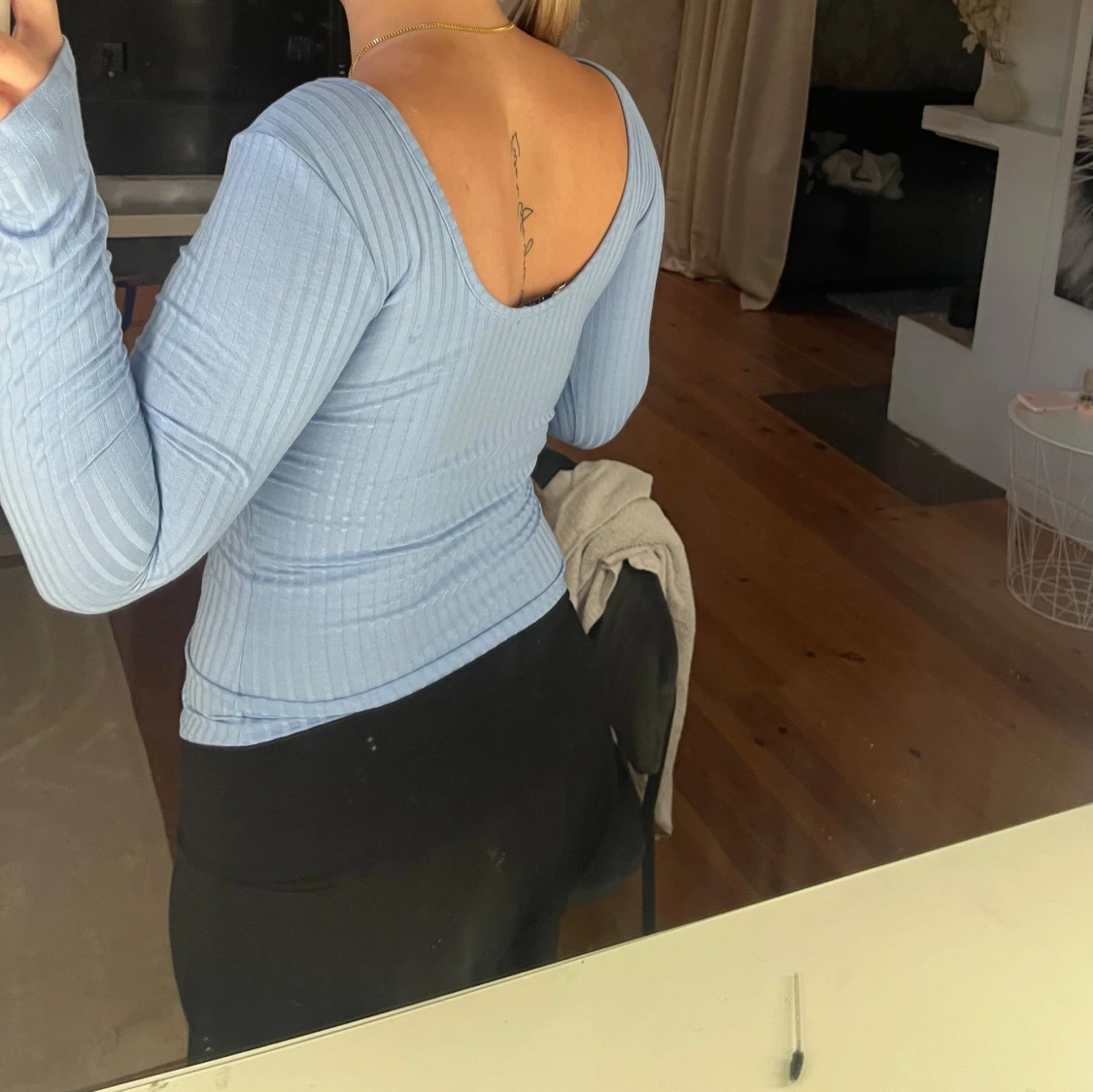 Ljusblå ribbad långärmad topp - 1