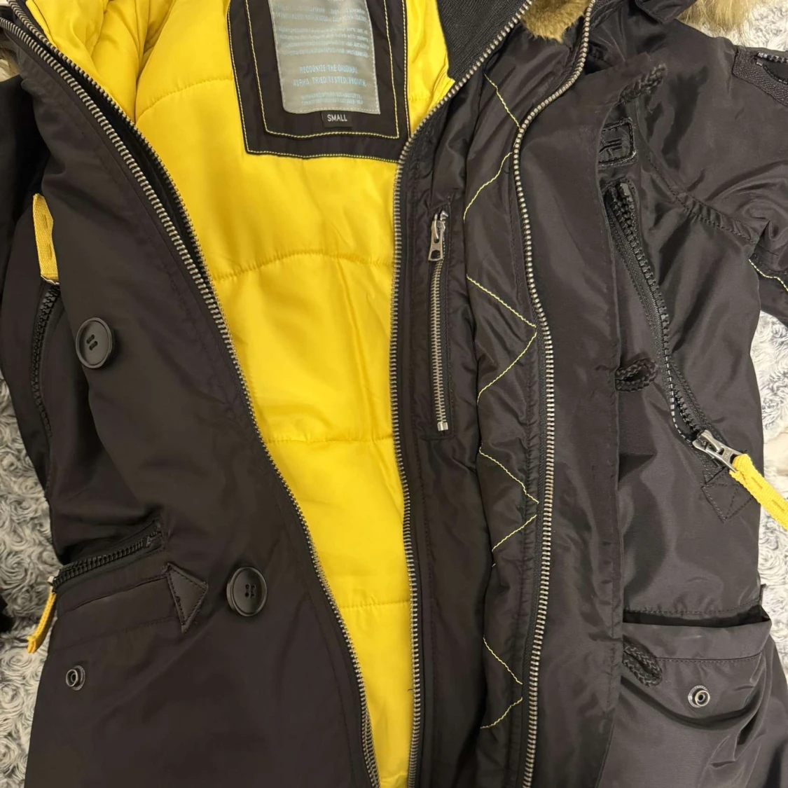 Svart vinterjacka Alpha Industries S - 4