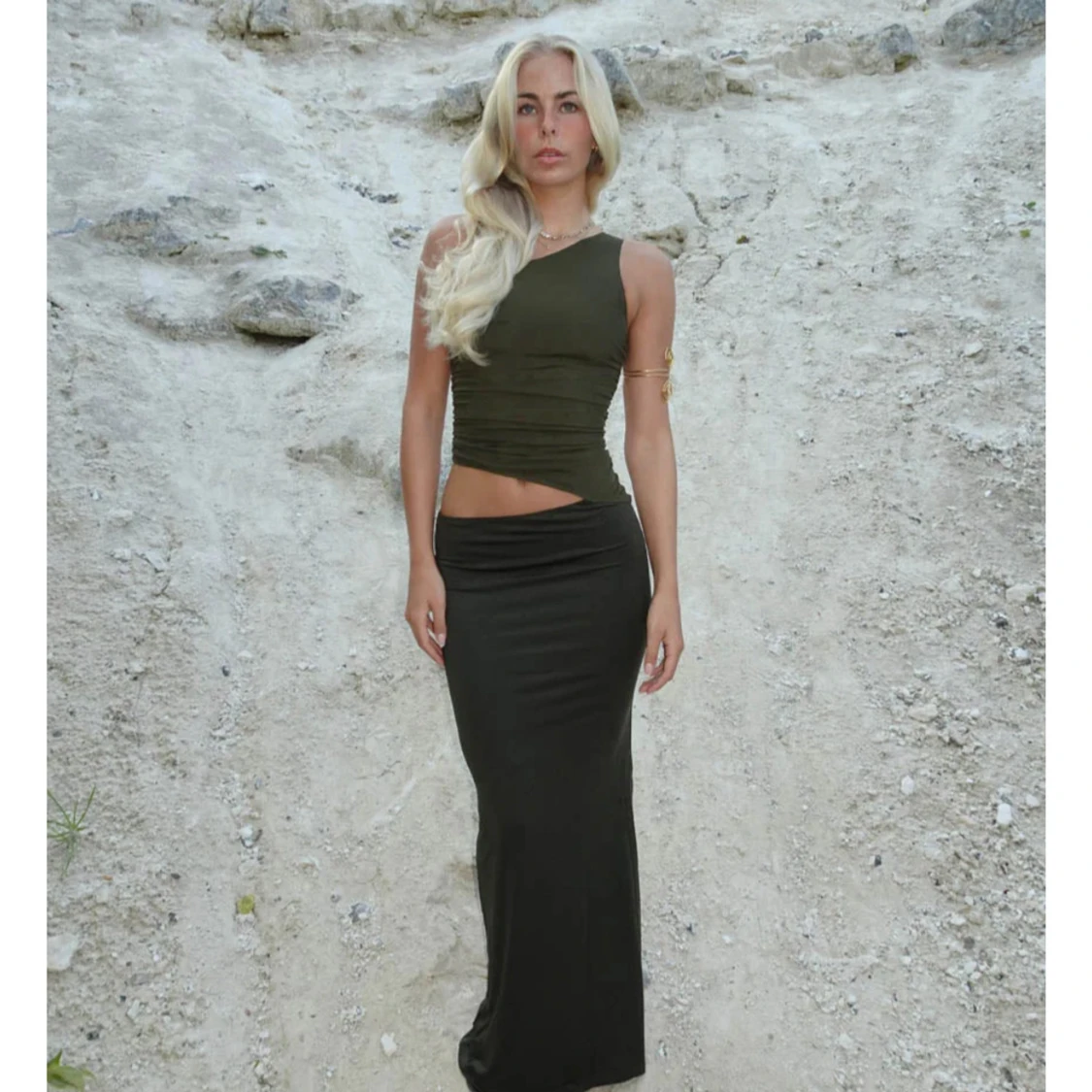 Mörkgrön tajt klänning  - 1