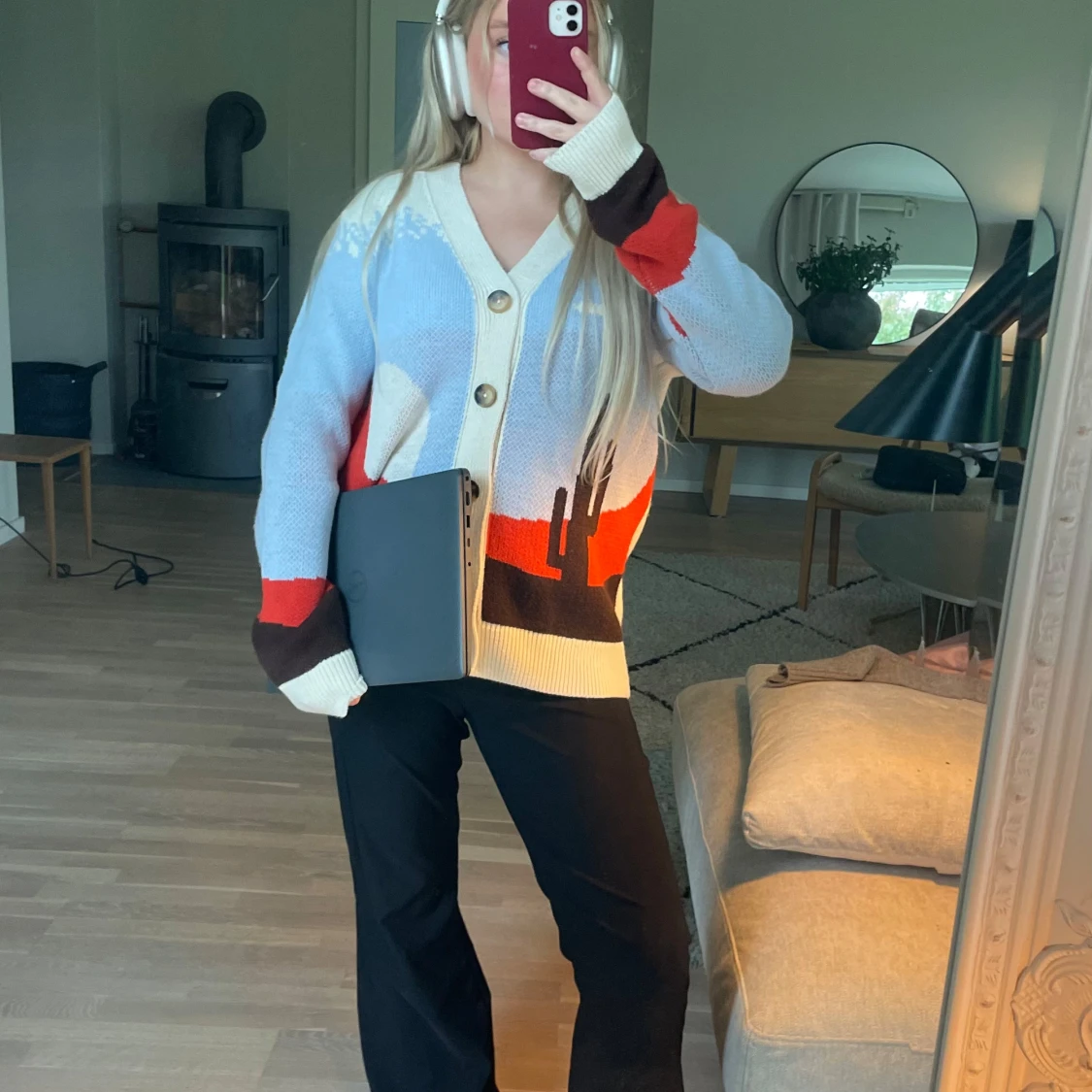 Färgglad kofta med ökenmotiv