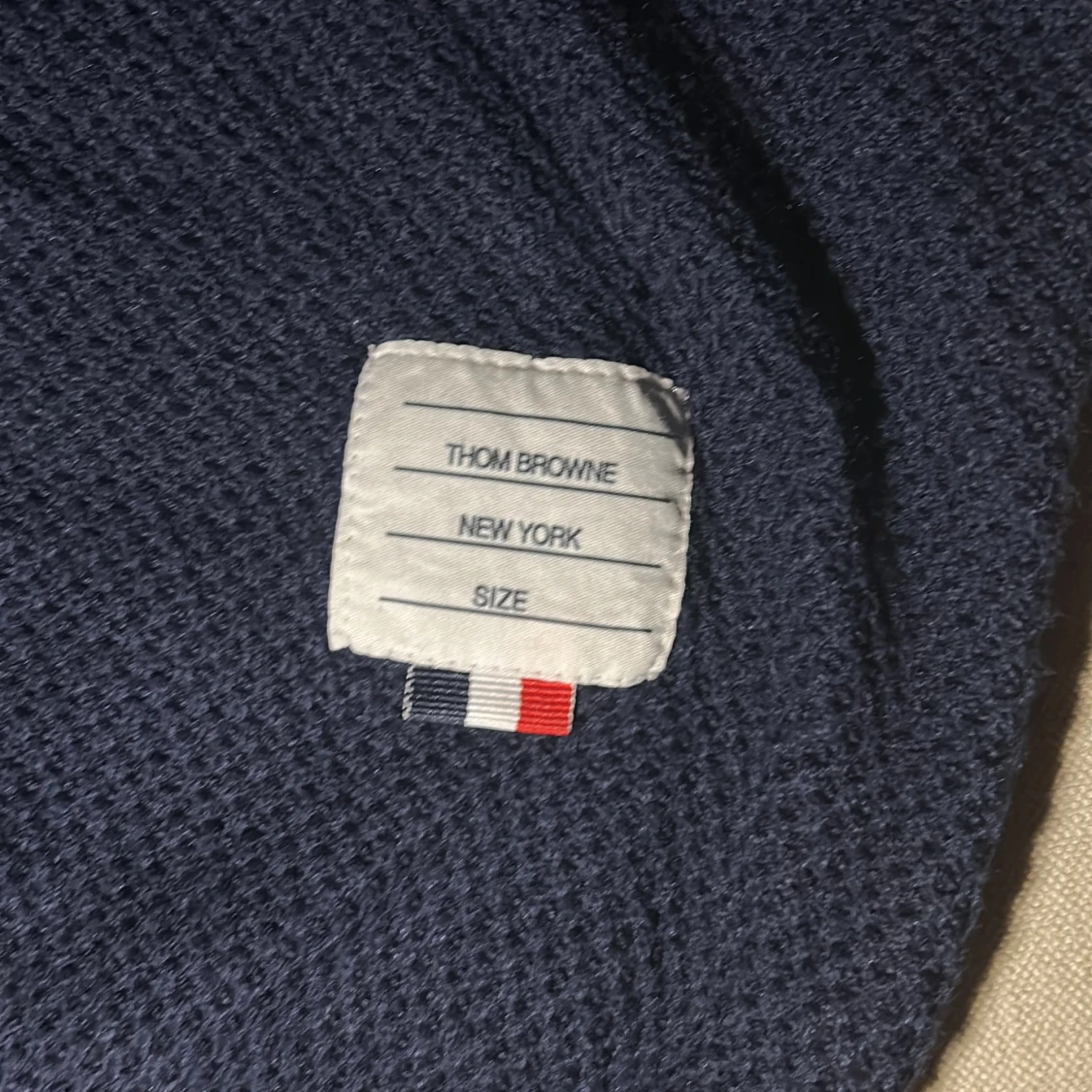 Mörk blå stickad hoodie - 2