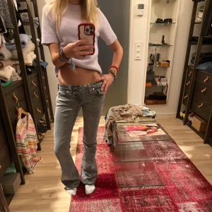 True Religion jeans  - Säljer dessa True Religion jeansen 💞💞 Används fåtal gånger. Pris kan diskuteras vid snabb affär 