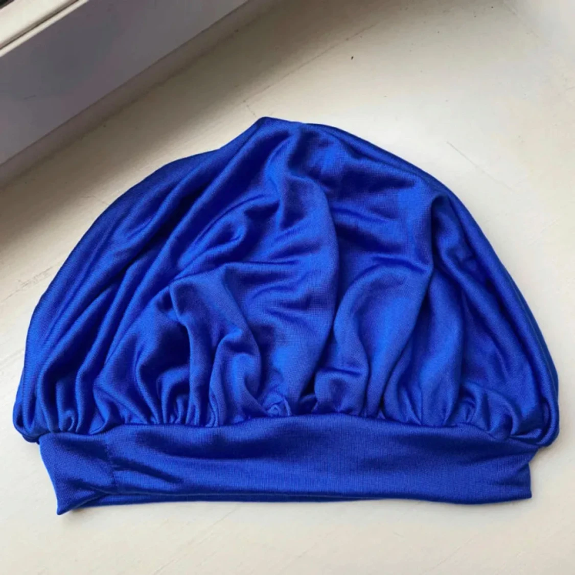 Bonnets i äkta siden nya oanvända - 1