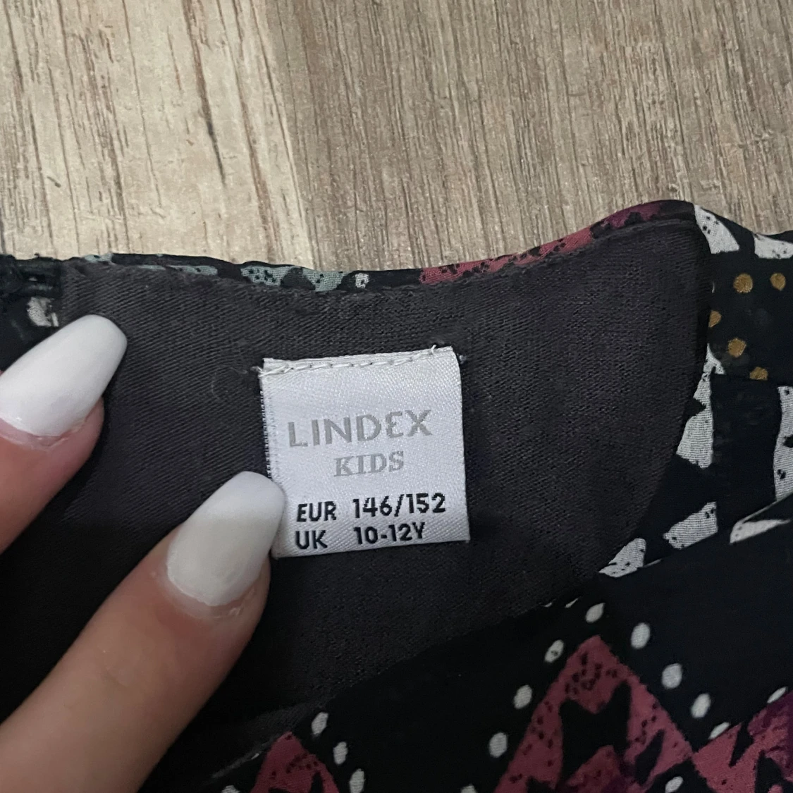 Mönstrad kortklänning från Lindex - 1