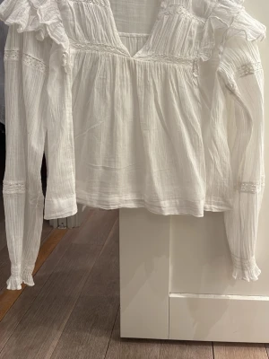 Blus ifrån Gina Young ❤️ - Säljer då jag har för mycket blusar💕