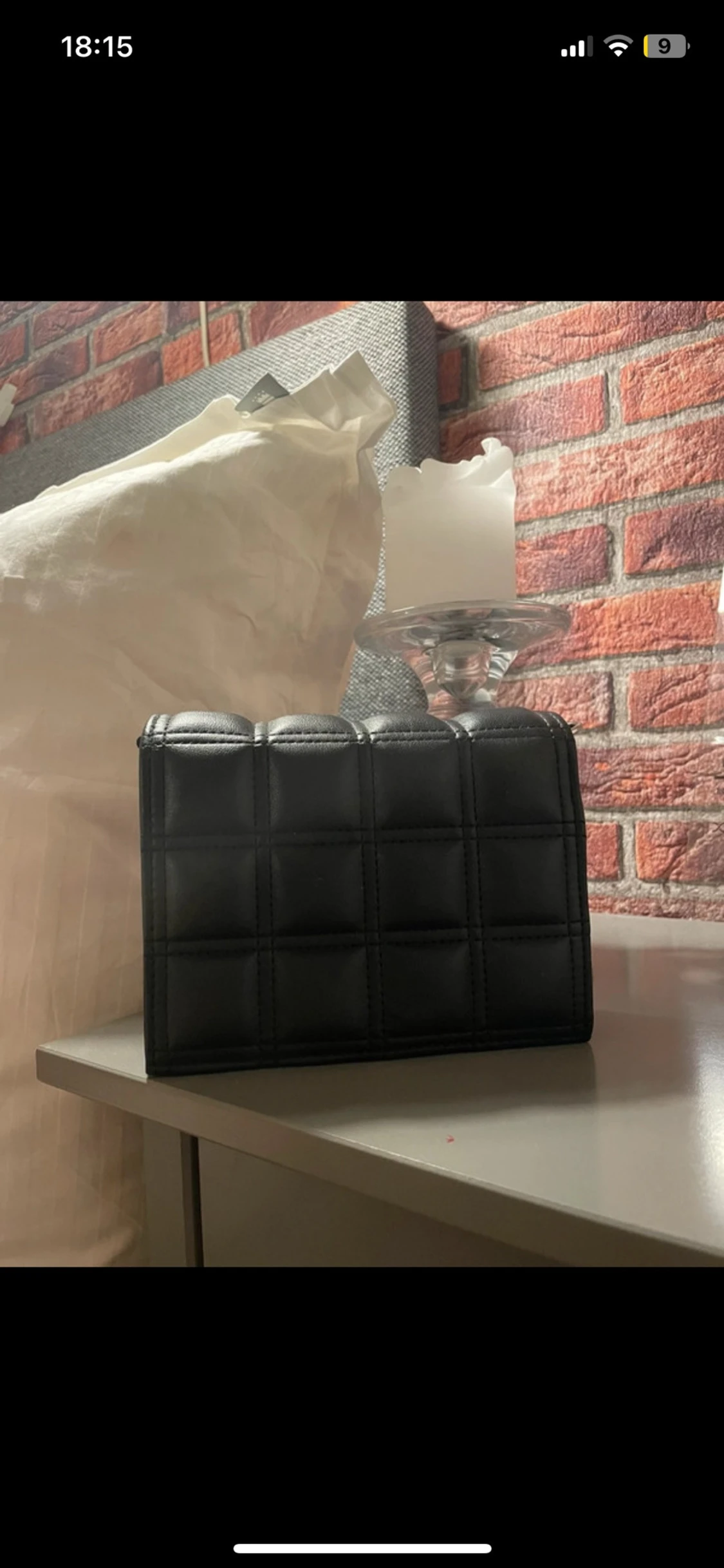 Svart quiltad handväska i skinn