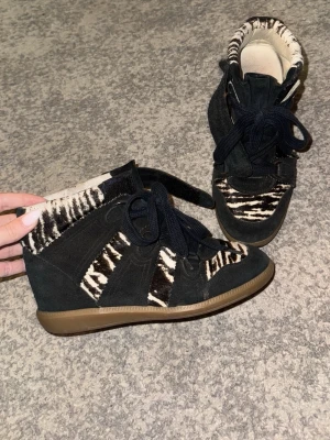 Isabel Marant sneakers med zebramönster - Intressekoll på mina Isabel Marants!!!