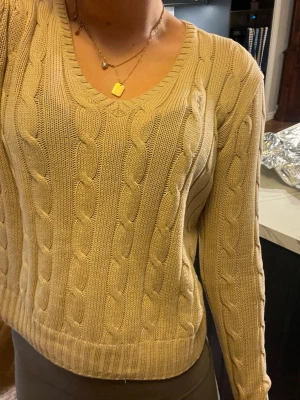 Polo stickad tröja  - Jättefin stickigad tröja från polo Ralph Lauren ❤️💋🥹🥺🥰