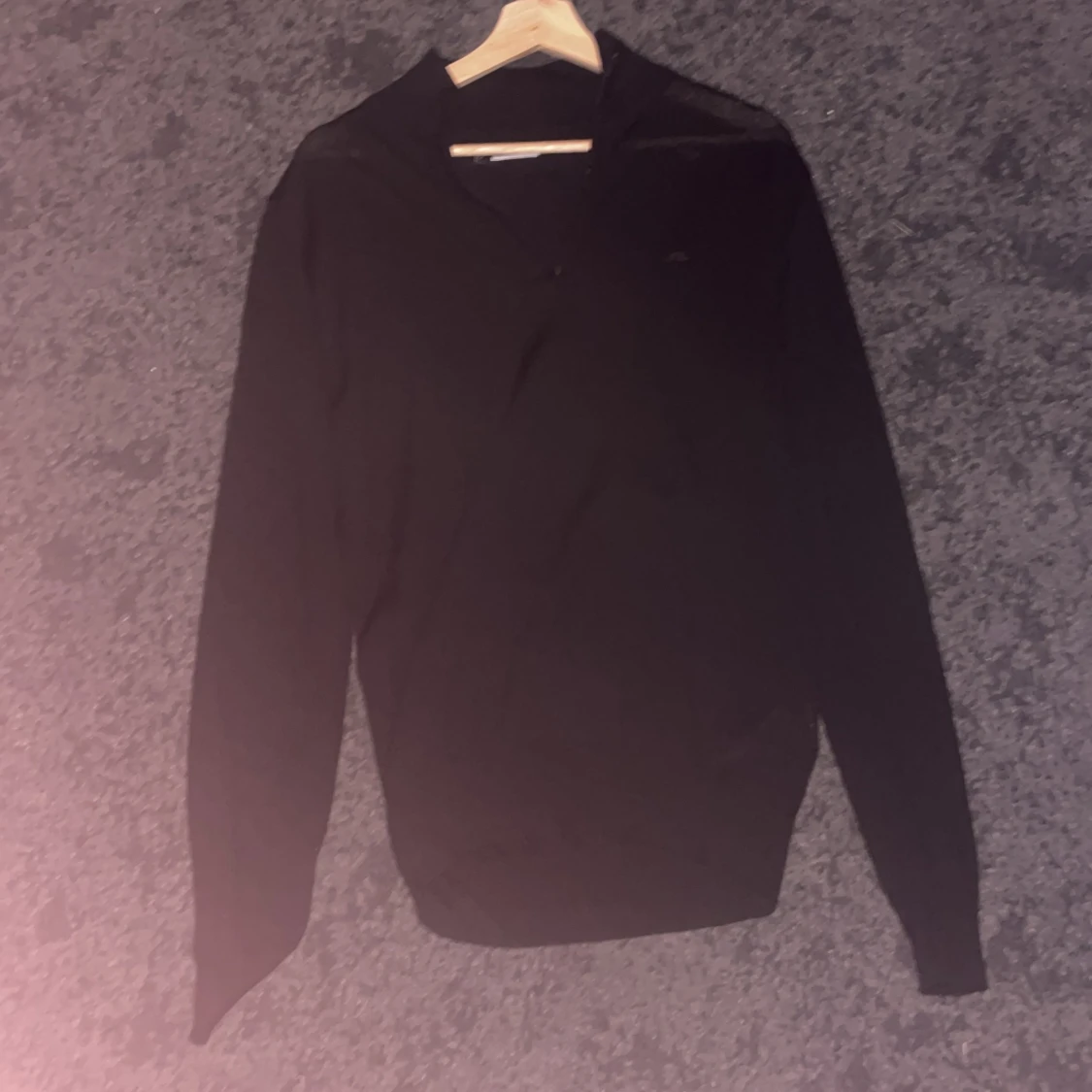 Svart stickad tröja från J.Lindeberg