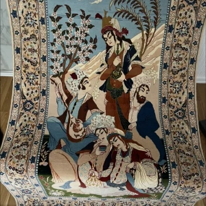 Persisk matta - Persisk äkta handknutna matta. Hej nu ska jag sälja min isfahan matta. Jag har värderat mattan hos en mattspecialist. Och den är värderat mellan 33 till 35 tusen kronor. Han sa att mattan har väldigt starka och fin