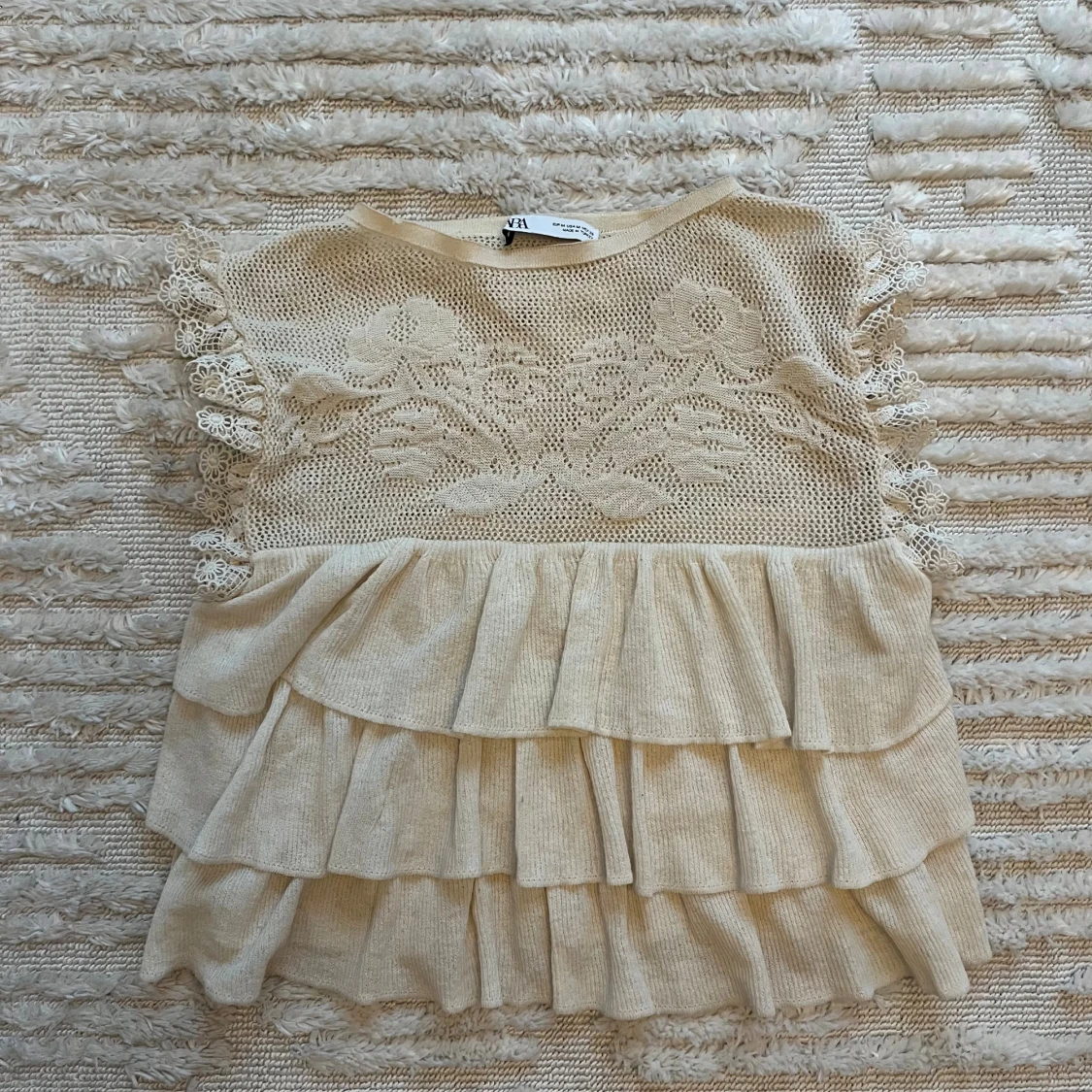 Beige volangblus från Zara - 2