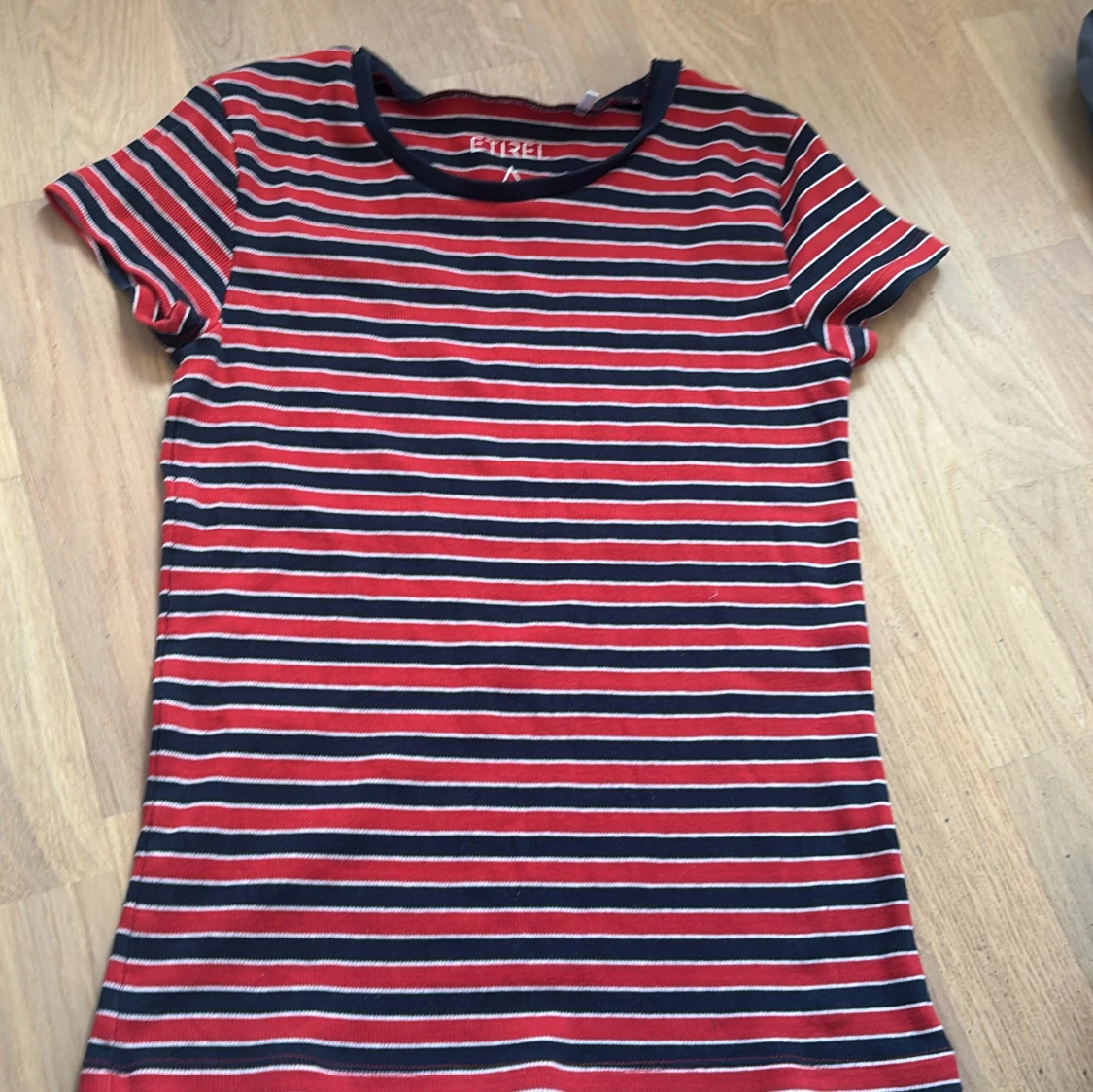 Randig topp från Etirel XS