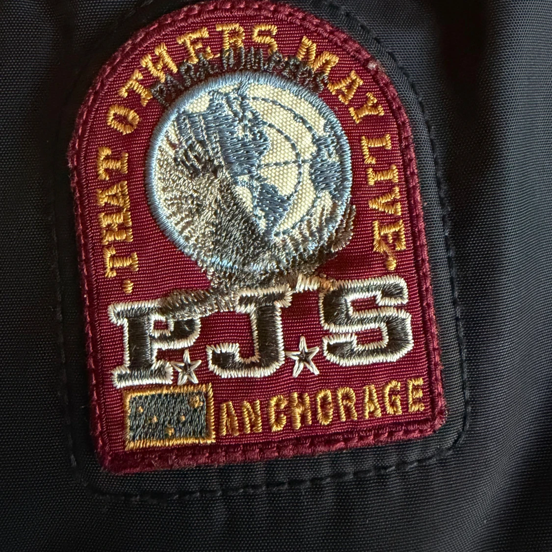 Mörkblå dunjacka från Parajumpers - 4