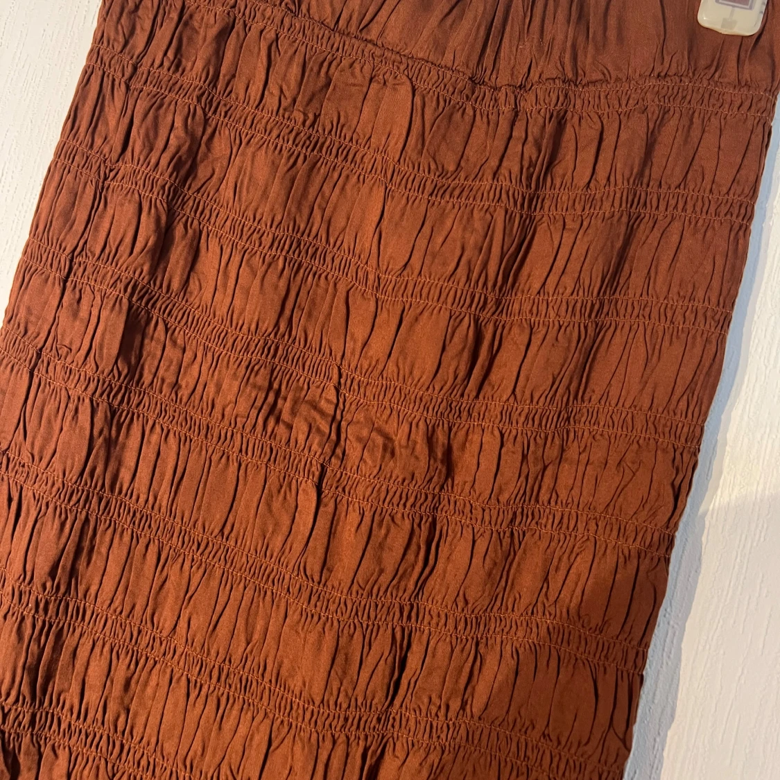 Brun långkjol med volangkant - 3