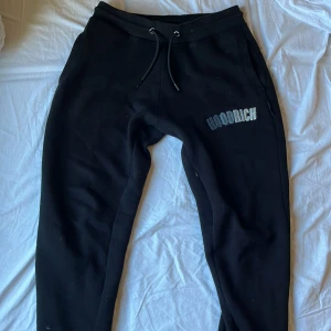 Hoodrich byxor - Säljer nu mina hoodrich byxor som börjar bli för små för mig. Inga defekter eller liknande på dom. Kom privat för funderingar 