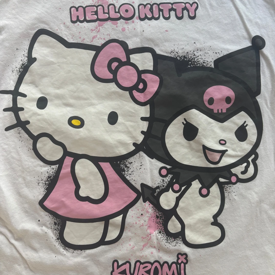 Hello Kitty x Kuromi t-shirt från New Yorker - 2