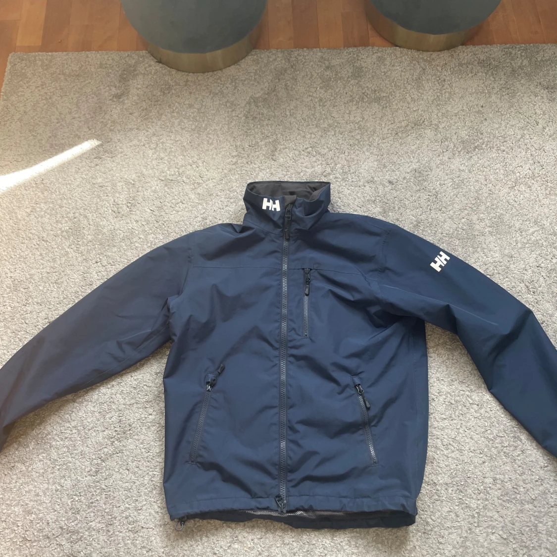 Blå vindjacka från Helly Hansen S