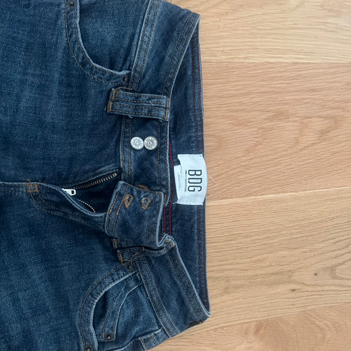 Blå bootcut jeans från BDG - 2