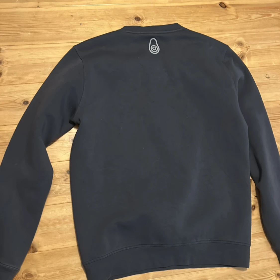 Mörkblå sweatshirt från Sail Racing - 2