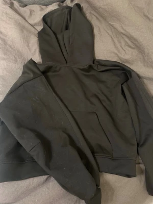 Brun croppad hoodie - Storlek S/M