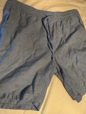 Linneshorts - Linneshorts, helt oanvända. 