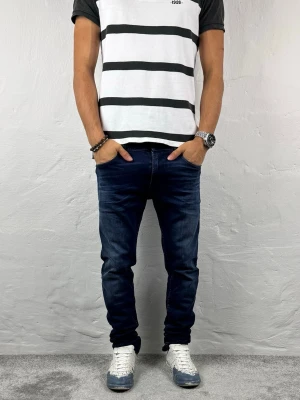 Replay jeans  - Ett par riktigt snygga jeans från Replay i storlek W29 L30 i modellen Jondrill
