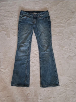 Jeans - Ett par jeans från brandy melville, knappt använda!