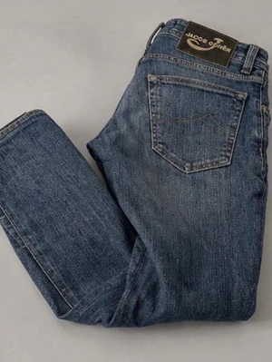 Jacob cohen jeans - Säljer dessa ass feta Jacob Cohen jeans strlk 29 passar till allt och unika:pris-999✅ priset kan diskuteras och byter gärna, hör av er vid minsta fråga😁