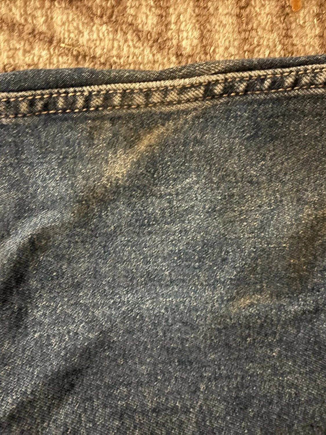 Blå bootcut jeans med slitningar - 2