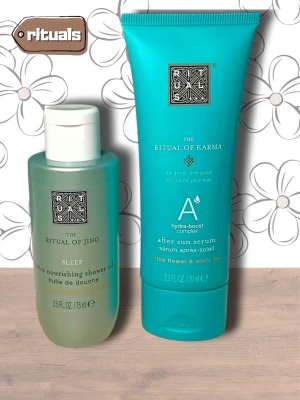Rituals duscholja & after sun serum - Säljer två Rituals-produkter: en The Ritual of Jing Sleep ultra nourishing shower oil i grön plastflaska och en The Ritual of Karma after sun serum i turkos tub. Båda har snygg design och doft av lotusblomma och vitt te.