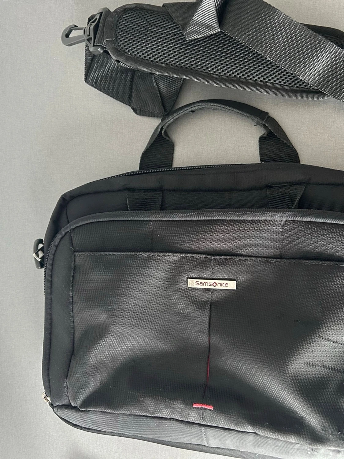Svart datorväska med handtag - Samsonite - 4