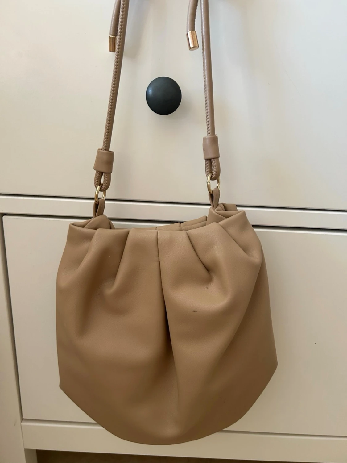 Beige bucket bag med knytband - 1
