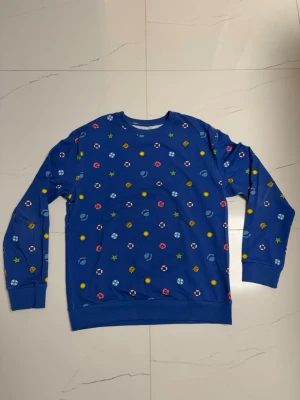 Moschino tröja - Säljer min moschino tröja i storlek M 